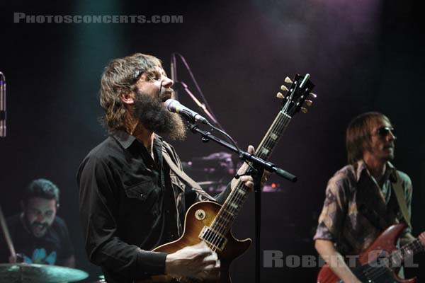 BAND OF HORSES - 2008-02-28 - PARIS - La Maroquinerie - Benjamin David Bridwell - Creighton Barrett - Bill Reynolds